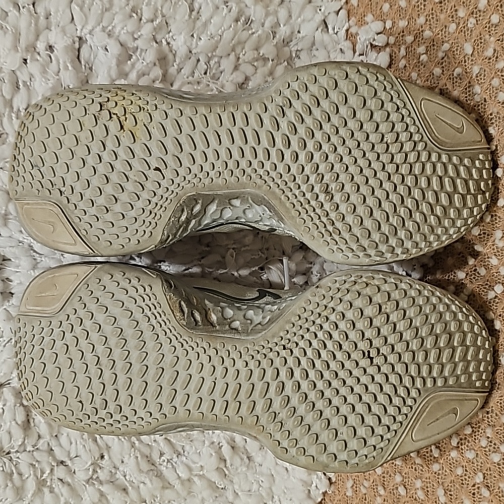 Nike Zoomx Sneakers - Picture 7 of 16